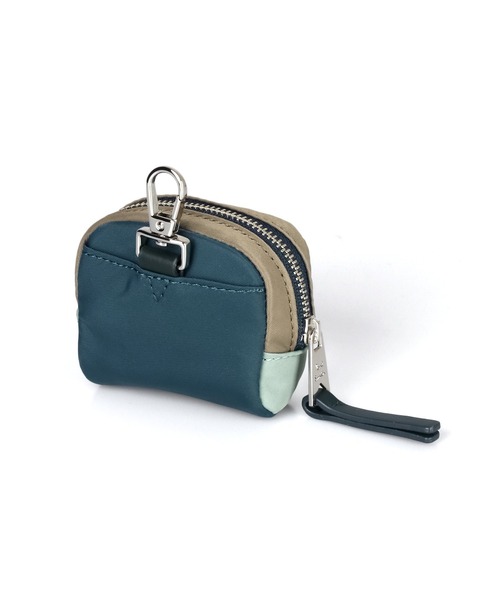 Paul Smith（ポールスミス）の「ナイロンカラーブロッキング Airpodsケース / 883818 P410（スマホケース/カバー・メンズ・ライトブルー/ブラック/ネイビー・FREE）」の4枚目の写真