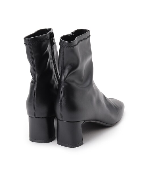 OPAQUE.CLIP(オペークドットクリップ)の「◆フェイクレザーストレッチブーツ【洗える成形インソール】(ブーツ・レディース・ブラック/ベージュ/オフホワイト・01/02/03)」の13枚目の写真