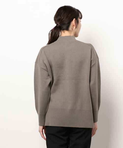 Te chichi（テチチ）の「サイドスリットスタンドネックニット（ニット/セーター・レディース・ブラック/オフホワイト/グリーン/モカ・ﾌﾘ-）」の5枚目の写真