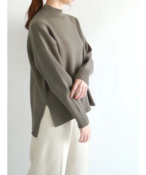 Te chichi（テチチ）の「サイドスリットスタンドネックニット（ニット/セーター・レディース・ブラック/オフホワイト/グリーン/モカ・ﾌﾘ-）」の3枚目の写真