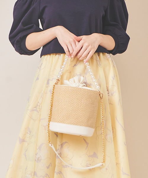 31 Sons de mode（トランテアン　ソン　ドゥ　モード）の「パールハンドルバケツバッグ（かごバッグ・レディース・ブラック/ベージュ・FREE）」の2枚目の写真