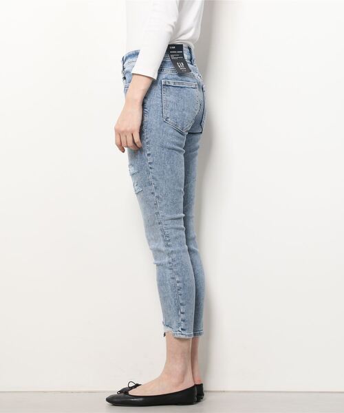 GAP(ギャップ)の「ウォッシュウェル ミッドライズ ユニバーサルレギング(デニムパンツ・レディース・ライトインディゴブルー・23/24/25/26/27/28/29/30)」の2枚目の写真
