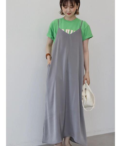 AMERICAN HOLIC（アメリカンホリック）の「Vネックサテンキャミワンピース（ワンピース・レディース・モカ/ブルー・M/L）」の3枚目の写真