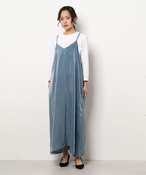 AMERICAN HOLIC（アメリカンホリック）の「Vネックサテンキャミワンピース（ワンピース・レディース・モカ/ブルー・M/L）」の6枚目の写真