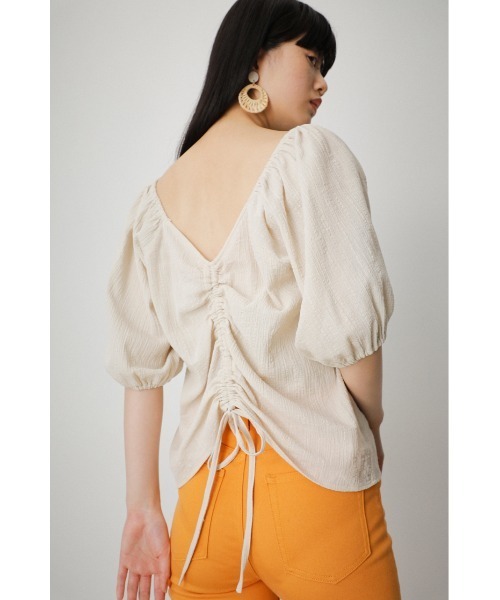 AZUL by moussy（アズールバイマウジー）の「2WAY SHIRRING PUFF BLOUSE/２WAYシャーリングパフブラウス（シャツ/ブラウス・レディース・オレンジ系その他/ブラック/アイボリー/カーキ・SMALL/MEDIUM）」の5枚目の写真