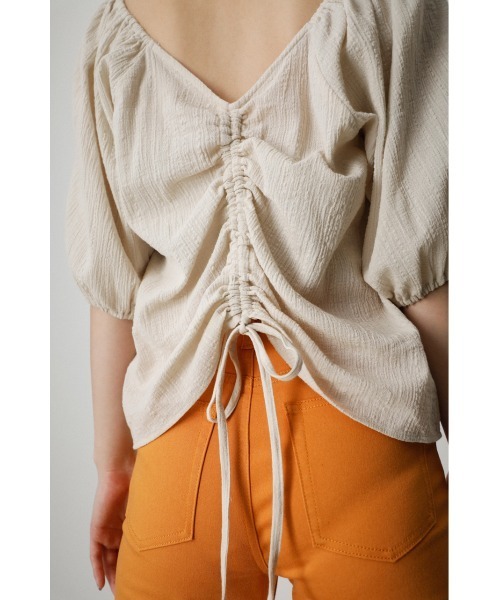 AZUL by moussy（アズールバイマウジー）の「2WAY SHIRRING PUFF BLOUSE/２WAYシャーリングパフブラウス（シャツ/ブラウス・レディース・オレンジ系その他/ブラック/アイボリー/カーキ・SMALL/MEDIUM）」の13枚目の写真