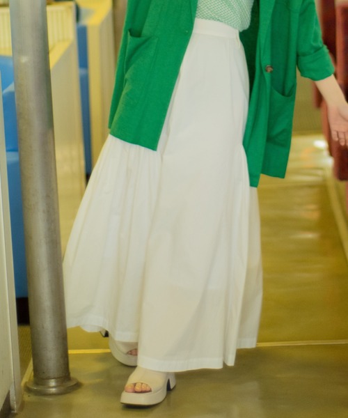 Kastane（カスタネ）の「【Yuri Hanamoriコラボ】ボリュームロングスカート（スカート・レディース・ネイビー/オフホワイト・FREE）」の4枚目の写真