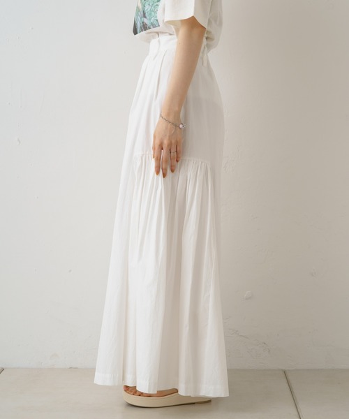 Kastane（カスタネ）の「【Yuri Hanamoriコラボ】ボリュームロングスカート（スカート・レディース・ネイビー/オフホワイト・FREE）」の15枚目の写真