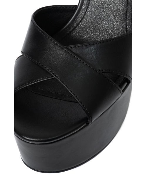 R&E（アールアンドイー）の「【R&E】太ヒールクロスストラップハイヒールサンダル（サンダル・レディース・ブラック/アイボリー/ゴールド系その他・LL/S/M/L）」の12枚目の写真