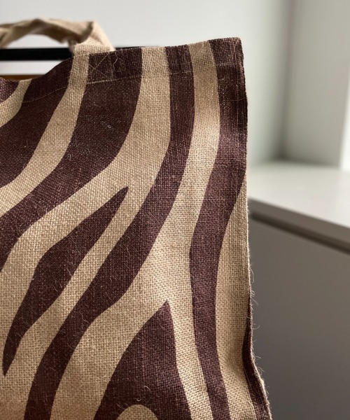 MAISON BENGAL(マイソンベンガル)の「【Maison Bengal/メゾンベンガル】PrintedCBCバッグ(ショルダーバッグ・レディース・ダークブラウン/ブラウン・FREE)」の3枚目の写真