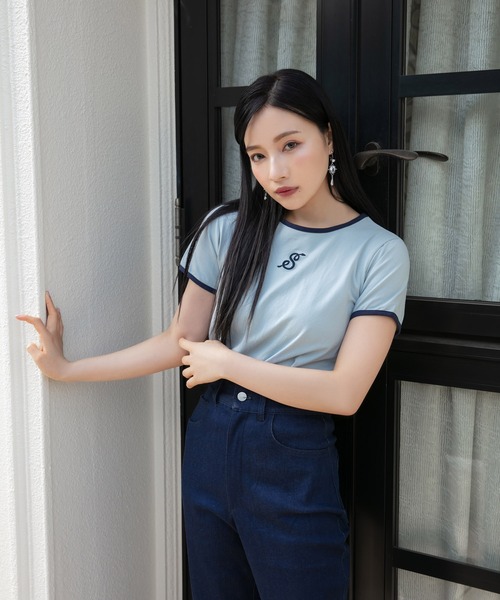 ANDGEEBEE(アンジービー)の「パイピングミニT(Tシャツ/カットソー・レディース・ホワイト/ブルー・MEDIUM)」の9枚目の写真