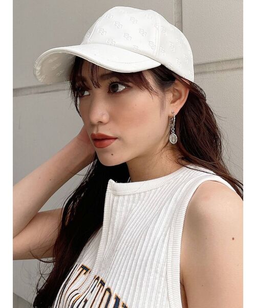 GYDA(ジェイダ)の「GG PATTERNエンボスキャップ(キャップ・レディース・オフホワイト/ブラック・FREE)」の5枚目の写真
