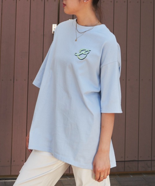 SHAGGIE（シャギー）の「BUMPINGバック刺繍オーバーTEEシャツ（Tシャツ/カットソー・レディース・ホワイト/ブルー・FREE）」の15枚目の写真