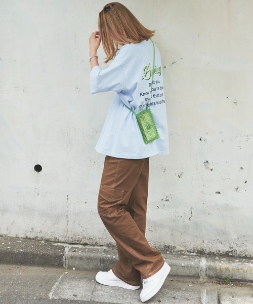 SHAGGIE（シャギー）の「BUMPINGバック刺繍オーバーTEEシャツ（Tシャツ/カットソー・レディース・ホワイト/ブルー・FREE）」の8枚目の写真