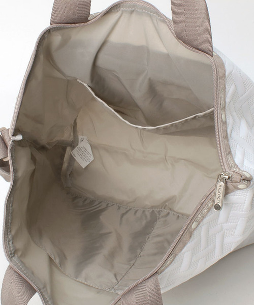 DELUXE EASY CARRY TOTE ホワイトバスケットウィーブ LeSportsac（レスポートサック）の「DELUXE EASY CARRY TOTE ホワイト