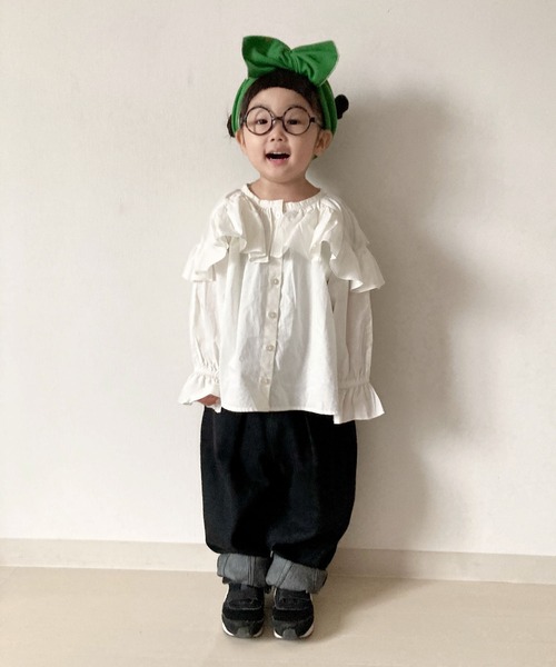 CIAOPANIC TYPY（チャオパニックティピー）の「【KIDS】甘織りボリュームデニムパンツ（デニムパンツ・キッズ・ブラック/ネイビー・SMALL/MEDIUM/LARGE/X-LARGE/XX-LARGE）」の3枚目の写真