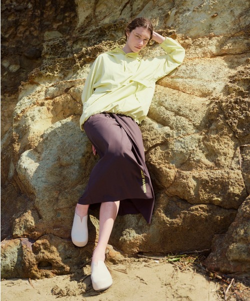 HELLY HANSEN（ヘリーハンセン）の「【emmi×HELLY HANSEN】W Teleg Light Anorak Jacket（マウンテンパーカー・レディース・イエロー・MEDIUM/LARGE）」の10枚目の写真