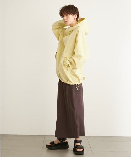 HELLY HANSEN（ヘリーハンセン）の「【emmi×HELLY HANSEN】W Teleg Light Anorak Jacket（マウンテンパーカー・レディース・イエロー・MEDIUM/LARGE）」の4枚目の写真