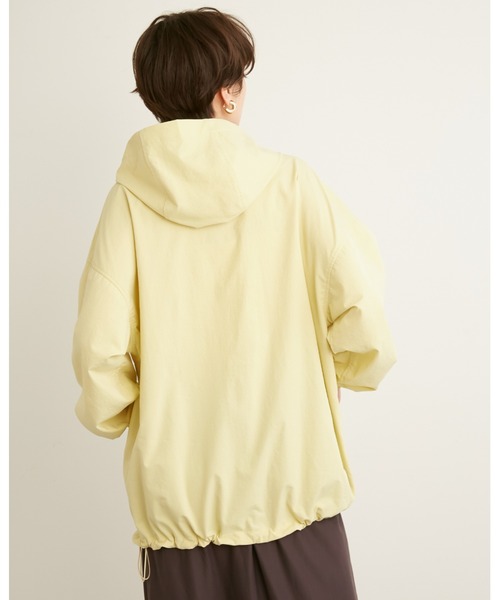 HELLY HANSEN（ヘリーハンセン）の「【emmi×HELLY HANSEN】W Teleg Light Anorak Jacket（マウンテンパーカー・レディース・イエロー・MEDIUM/LARGE）」の3枚目の写真