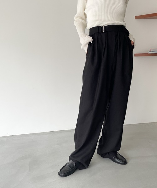 CANAL JEAN(キャナルジーン)の「El mar(エルマール) ベルト付きタックパンツ(スラックス・レディース・ブラック/グレー・ONE SIZE)」の1枚目の写真