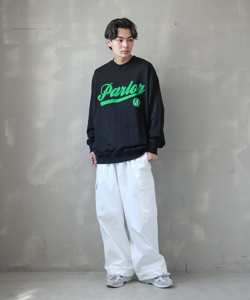 SPINNS（スピンズ）の「【ビッグシルエット】ロゴ クルーネックスウェット（スウェット・メンズ・アッシュグレー/ブラック/パープル/サックスブルー/ピンク/オレンジ/ロイヤルブルー・ONESIZE）」の11枚目の写真