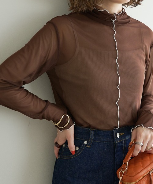 DISCOAT（ディスコート）の「【WEB限定】配色パイピングメローシアートップス（Tシャツ/カットソー・レディース・ブラウン/アイボリー/ブラック/ホワイト×グリーン・FREE）」の12枚目の写真