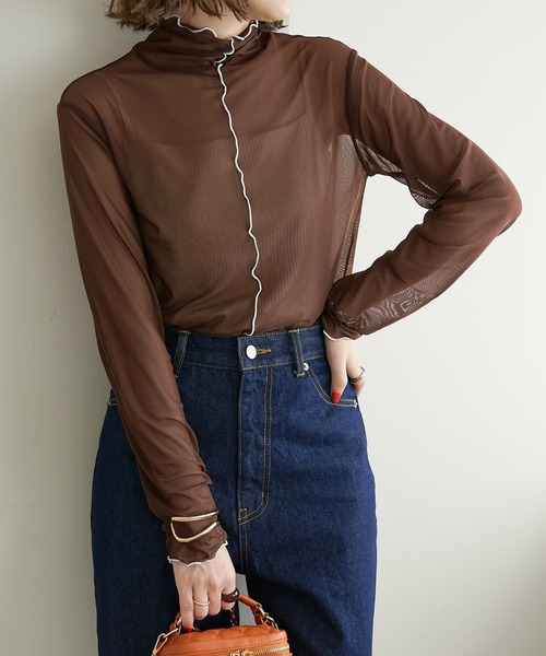 DISCOAT（ディスコート）の「【WEB限定】配色パイピングメローシアートップス（Tシャツ/カットソー・レディース・ブラウン/アイボリー/ブラック/ホワイト×グリーン・FREE）」の13枚目の写真