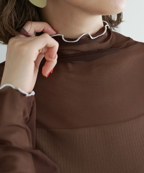 DISCOAT（ディスコート）の「【WEB限定】配色パイピングメローシアートップス（Tシャツ/カットソー・レディース・ブラウン/アイボリー/ブラック/ホワイト×グリーン・FREE）」の15枚目の写真