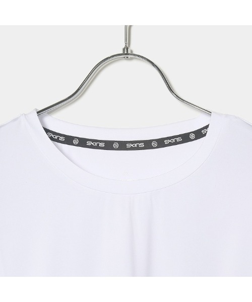 SKINS(スキンズ)の「SKINS(スキンズ)ロゴTシャツ(ポロシャツ・メンズ・ブルー/ブラック/ホワイト・46/48/50)」の5枚目の写真