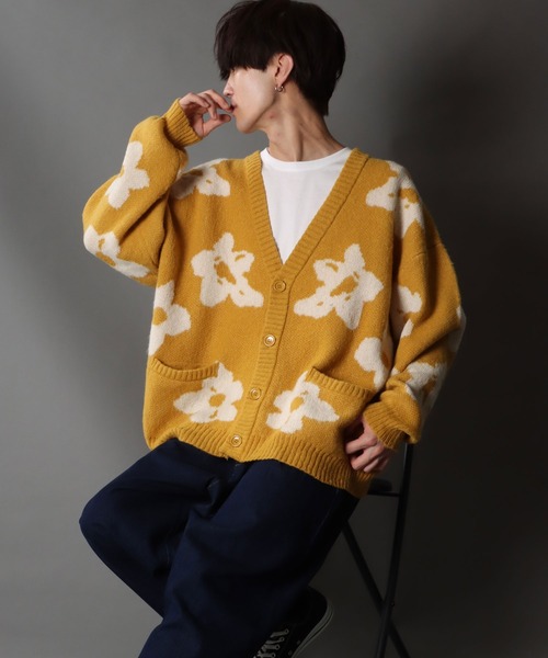 SITRY(シトリー)の「Big silhouette Jacquard flower Knit Cardigan/ビッグシルエット ジャガード フラワー ニット カーディガン/カーデ(カーディガン/ボレロ・メンズ・ブルー/マスタード/ブラック・L/M)」の3枚目の写真