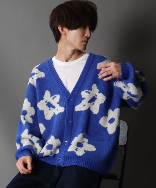 SITRY(シトリー)の「Big silhouette Jacquard flower Knit Cardigan/ビッグシルエット ジャガード フラワー ニット カーディガン/カーデ(カーディガン/ボレロ・メンズ・ブルー/マスタード/ブラック・L/M)」の9枚目の写真