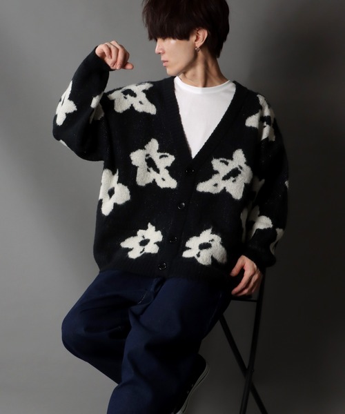 SITRY(シトリー)の「Big silhouette Jacquard flower Knit Cardigan/ビッグシルエット ジャガード フラワー ニット カーディガン/カーデ(カーディガン/ボレロ・メンズ・ブルー/マスタード/ブラック・L/M)」の19枚目の写真