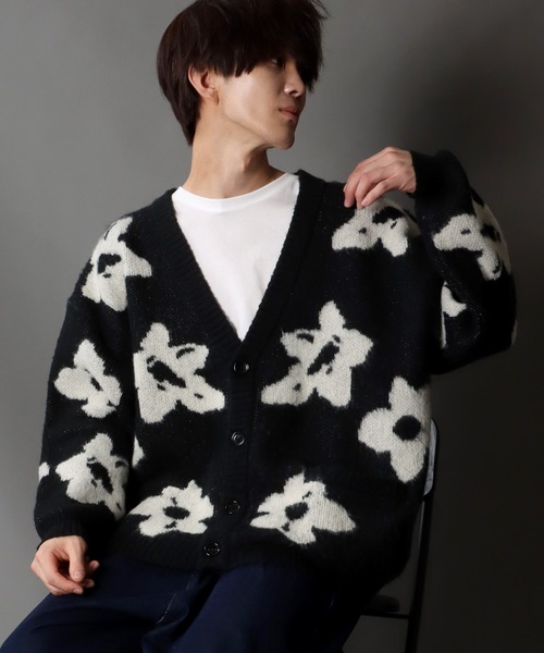 SITRY(シトリー)の「Big silhouette Jacquard flower Knit Cardigan/ビッグシルエット ジャガード フラワー ニット カーディガン/カーデ(カーディガン/ボレロ・メンズ・ブルー/マスタード/ブラック・L/M)」の22枚目の写真