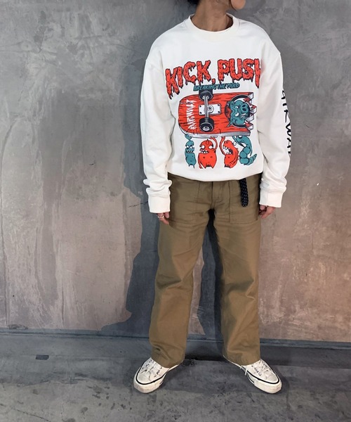 AIRWALK(エアウォーク)の「AIRWALK】エアウォーク グラフィッククルートレーナー Unisex-12oz. ヘビーウェイト AWM31302(スウェット・メンズ・レッド/ホワイト/ダークブルー/ブラック・MEDIUM/LARGE/X-LARGE)」の16枚目の写真