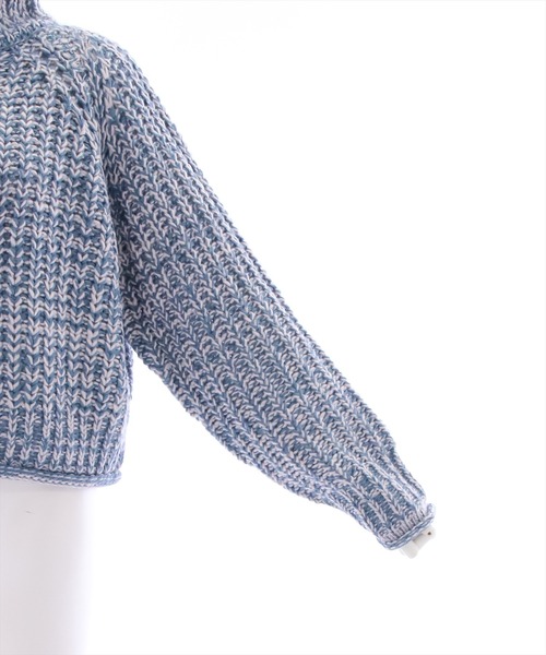 clear（クリア）の「ロービングハイネックニットトップス（ニット/セーター・レディース・ブルー/チャコールグレー/アイボリー/ピンク/グレイッシュベージュ・F）」の7枚目の写真