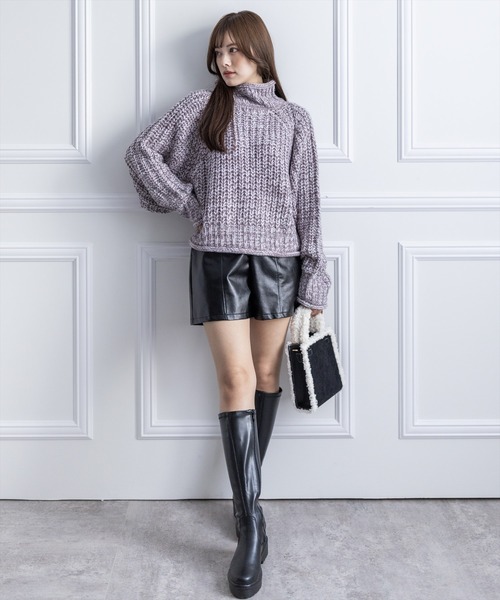 clear（クリア）の「ロービングハイネックニットトップス（ニット/セーター・レディース・ブルー/チャコールグレー/アイボリー/ピンク/グレイッシュベージュ・F）」の21枚目の写真