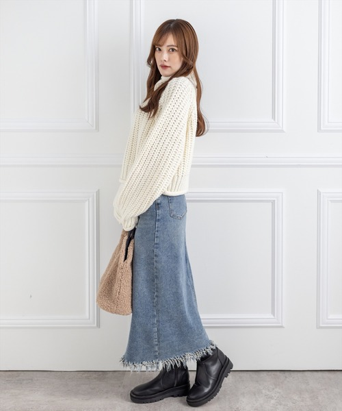 clear（クリア）の「ロービングハイネックニットトップス（ニット/セーター・レディース・ブルー/チャコールグレー/アイボリー/ピンク/グレイッシュベージュ・F）」の15枚目の写真