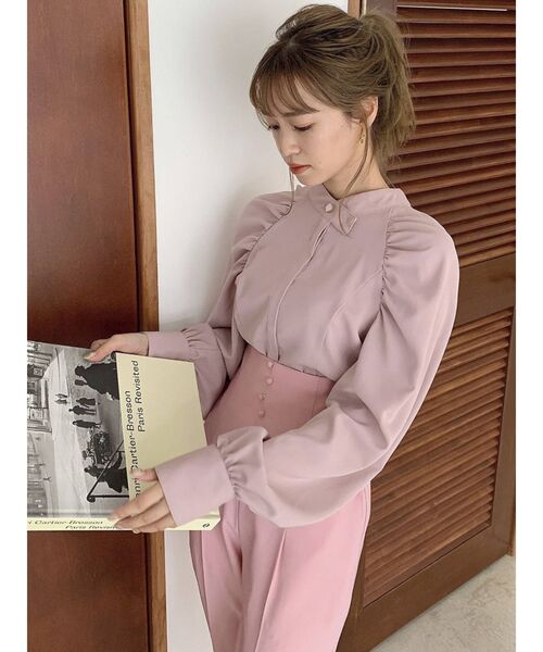 dazzlin(ダズリン)の「ギャザーショルダーブラウス(シャツ/ブラウス・レディース・オフホワイト/ピンク/ブルー・FREE)」の11枚目の写真