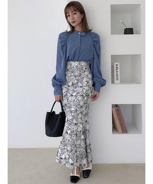 dazzlin(ダズリン)の「ギャザーショルダーブラウス(シャツ/ブラウス・レディース・オフホワイト/ピンク/ブルー・FREE)」の22枚目の写真