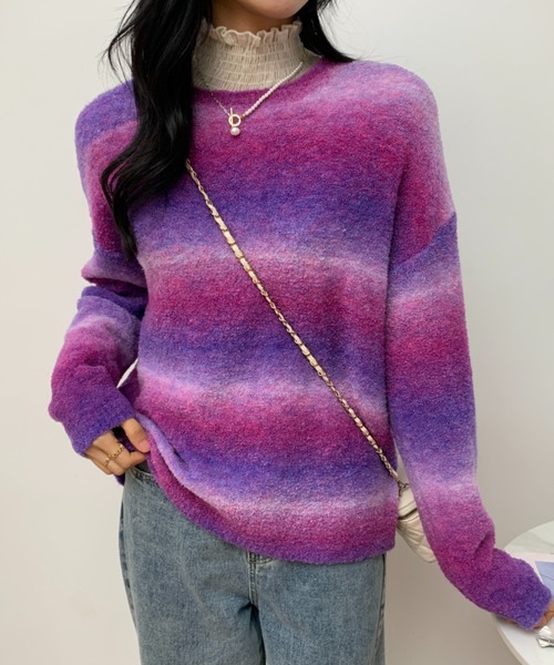ECLIN(エクラン)の「グラデーションブークレニットプルオーバー(ニット/セーター・レディース・ブルー/ブラウン/パープル/ブラック・FREE)」の4枚目の写真