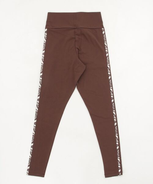 adidas（アディダス）の「アブストラクト アニマルプリント