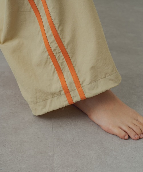 earthy(アーシー)の「【earthy_】ナイロンラインパンツ(その他パンツ・レディース・ブラック/ベージュ・SMALL/MEDIUM)」の19枚目の写真