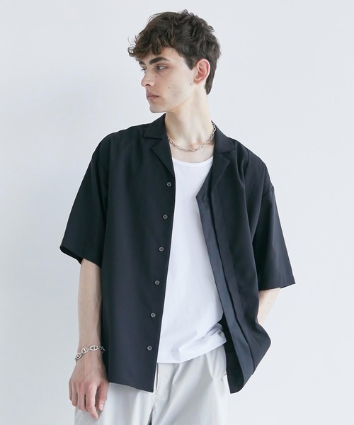 CITY TOKYO（シティトウキョウ）の「リネンライクドッキング半袖シャツ｜接触冷感/防シワ/速乾性（シャツ/ブラウス・メンズ・ブラック/グレイッシュベージュ/ネイビー・2/3/1）」の2枚目の写真