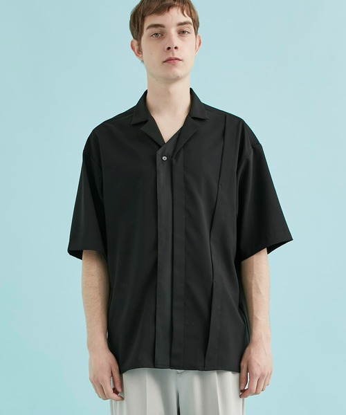 CITY TOKYO（シティトウキョウ）の「リネンライクドッキング半袖シャツ｜接触冷感/防シワ/速乾性（シャツ/ブラウス・メンズ・ブラック/グレイッシュベージュ/ネイビー・2/3/1）」の7枚目の写真