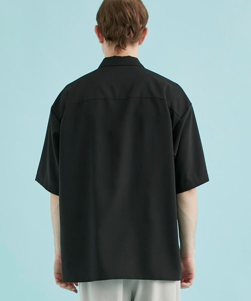 CITY TOKYO（シティトウキョウ）の「リネンライクドッキング半袖シャツ｜接触冷感/防シワ/速乾性（シャツ/ブラウス・メンズ・ブラック/グレイッシュベージュ/ネイビー・2/3/1）」の9枚目の写真