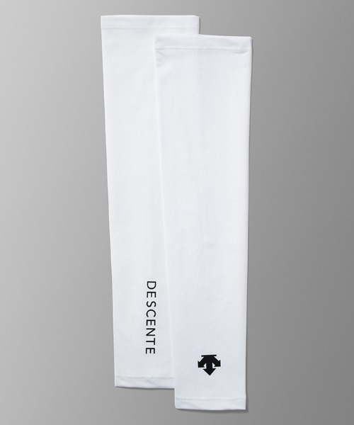 DESCENTE GOLF（デサントゴルフ）の「クーリングアームカバー UVケア  ゴルフウエア メンズ（アームカバー・メンズ・ホワイト/ブラック・F）」の2枚目の写真