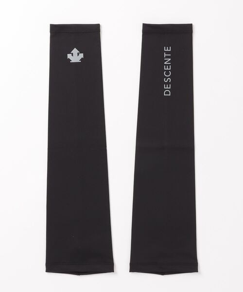 DESCENTE GOLF（デサントゴルフ）の「クーリングアームカバー UVケア  ゴルフウエア メンズ（アームカバー・メンズ・ホワイト/ブラック・F）」の8枚目の写真