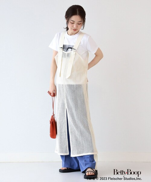 Ray BEAMS（レイビームス）の「Ray BEAMS / メッシュ キャミ ワンピース（ワンピース・レディース・オフホワイト/ブラック・ONE SIZE）」の4枚目の写真