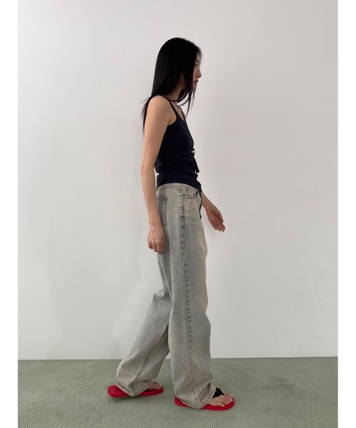Didot.showroom(ディドット ショールーム)の「ローライズウォッシンワイドデニム(デニムパンツ・レディース・ライトブルー・S/M)」の5枚目の写真