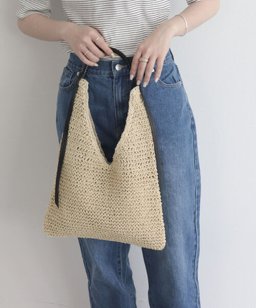 fredy emue（フレディエミュ）の「トライアングルペーパートートバッグ（トートバッグ・レディース・アイボリー/ベージュ・FREE）」の2枚目の写真